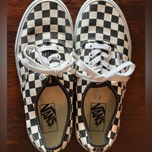 Vans Authentic 
(Golden Coast Colorway)